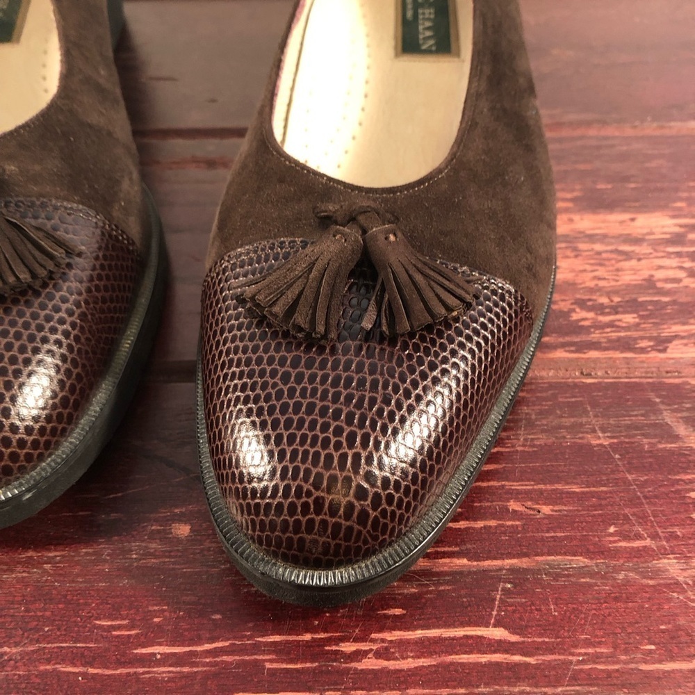 Cole Haan Women's Brown Suede/Leather Flats with Tassel Size 9AA NWT - Picture 5 of 9